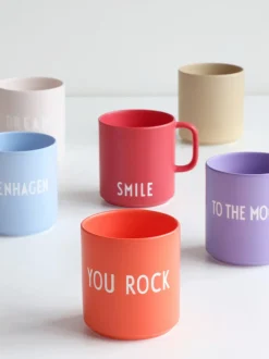Taza de diseño con letras Favourite TO THE MOON