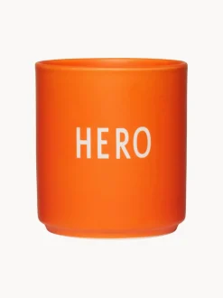 Taza de diseño con letras Favourite HERO