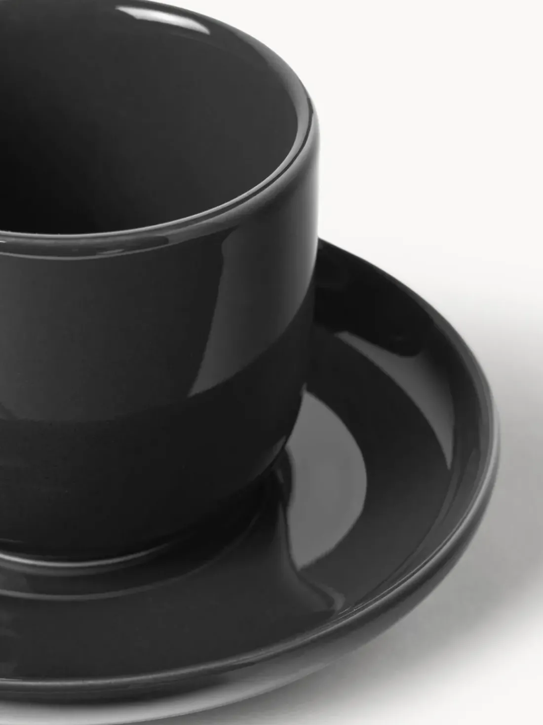 Tazas de café espresso de porcelana con platitos Nessa, 4 uds.