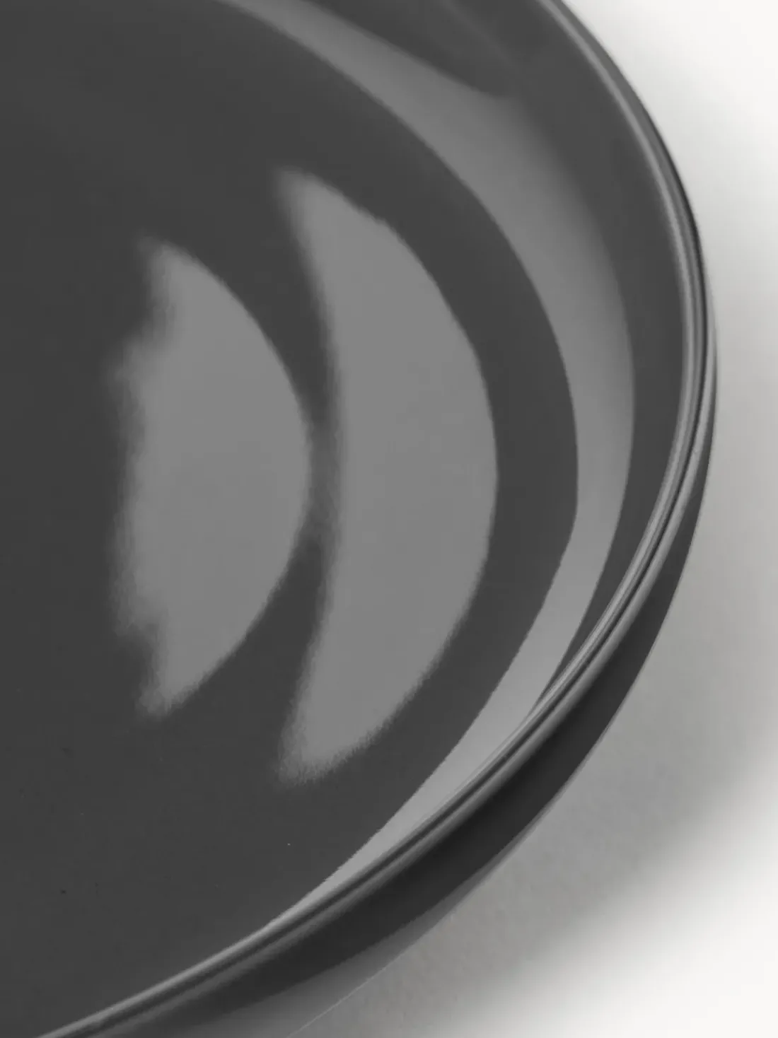 Vajilla de porcelana Nessa, 4 comensales (12 pzas.)