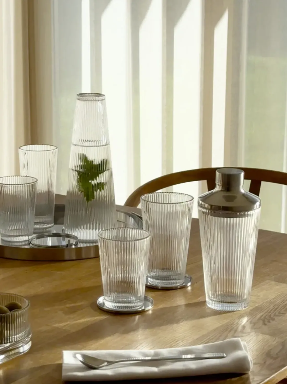 Vasos altos con relieves Pilastro, 4 uds.