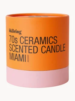 Vela perfumada artesanal de dos mechas 70´s (rosas y vainilla)
