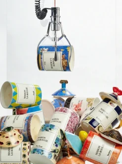 Vela perfumada artesanal Roma (cedro, sándalo y cuero)