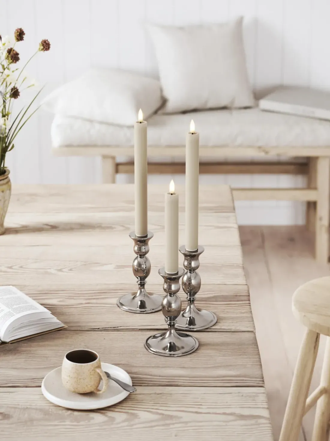 Velas cónicas LED artesanales Real Flame, 24 cm, 2 uds.