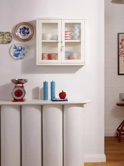 Vitrina de pared The Kit