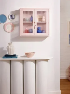 Vitrina de pared The Kit