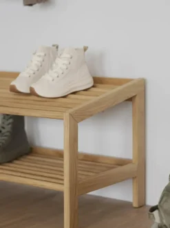 Zapatero de madera de roble Hillmond